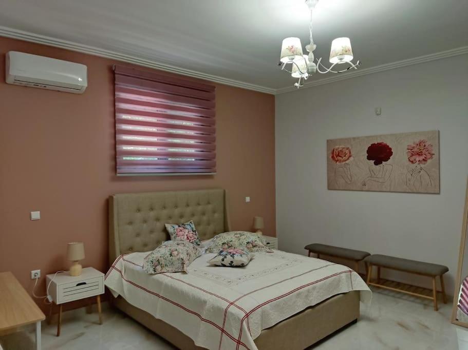 Ebony And Ivory Suites Дросия Экстерьер фото