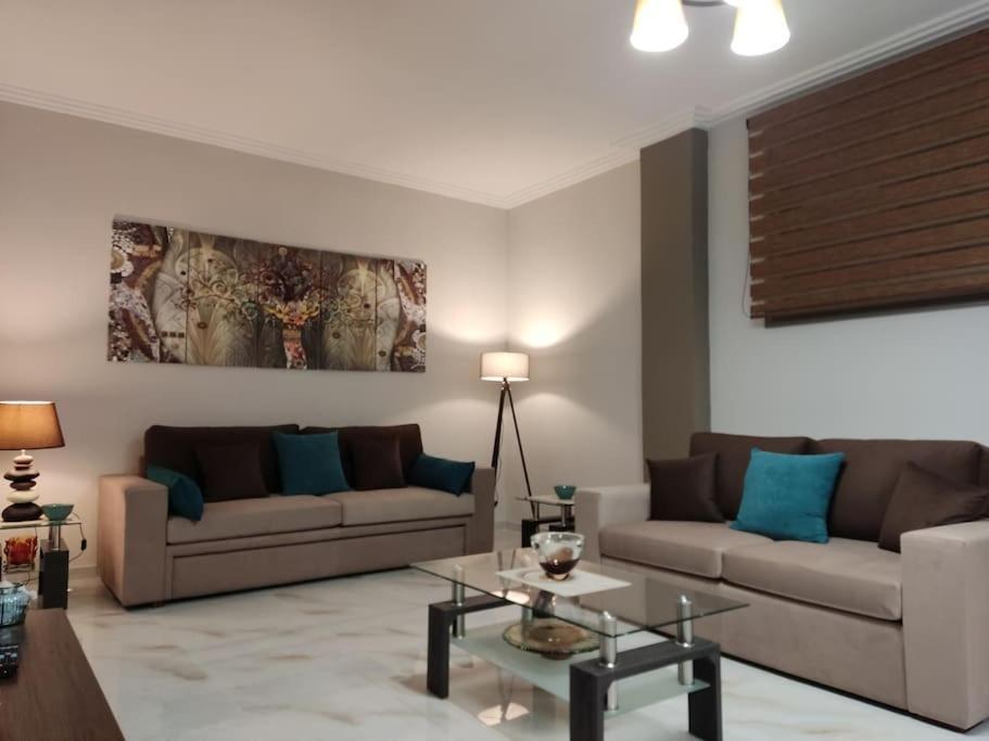 Ebony And Ivory Suites Дросия Экстерьер фото