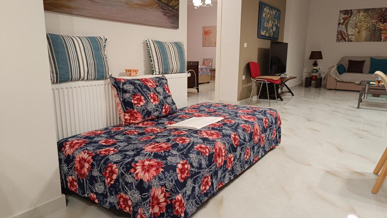 Ebony And Ivory Suites Дросия Экстерьер фото